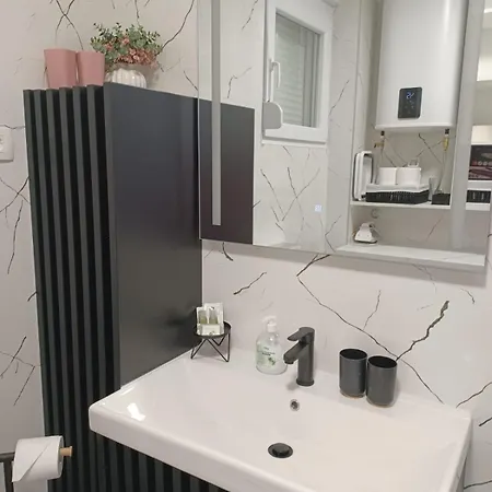 Sonja Apartment *