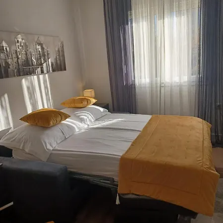 Sonja Apartment *